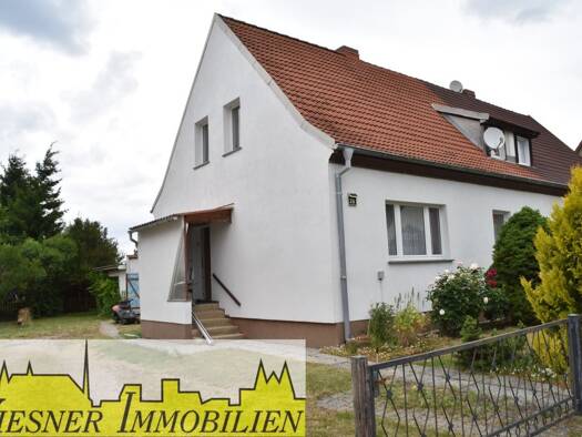 Doppelhaushälfte zum Kauf 166.000 € 5 Zimmer 78 m² 1.522 m² Grundstück Pfaffendorfer Chaussee Pfaffendorf Rietz-Neuendorf OT Pfaffendorf 15848
