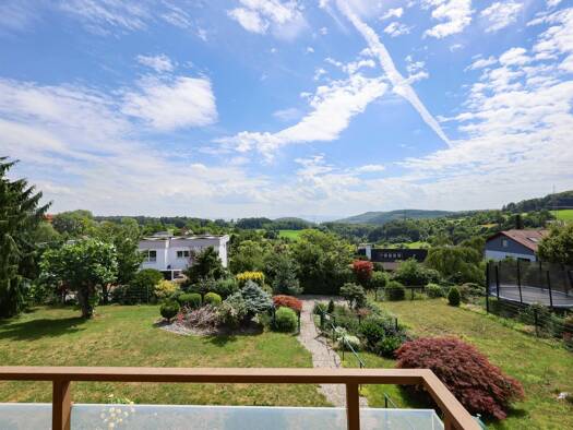 Einfamilienhaus zum Kauf 689.000 € 5,5 Zimmer 193,2 m² 1.748 m² Grundstück frei ab sofort Eichsel Rheinfelden (Baden) 79618