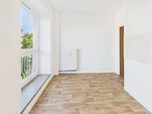 Wohnung zur Miete 239 € 1 Zimmer 39,9 m² 3. Geschoss Paul-Arnold-Straße 8 Sonnenberg Sonnenberg 09130