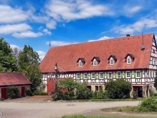 Einfamilienhaus zum Kauf 10 Zimmer 490 m² 28.000 m² Grundstück Mainhardtsall Neuenstein 74632