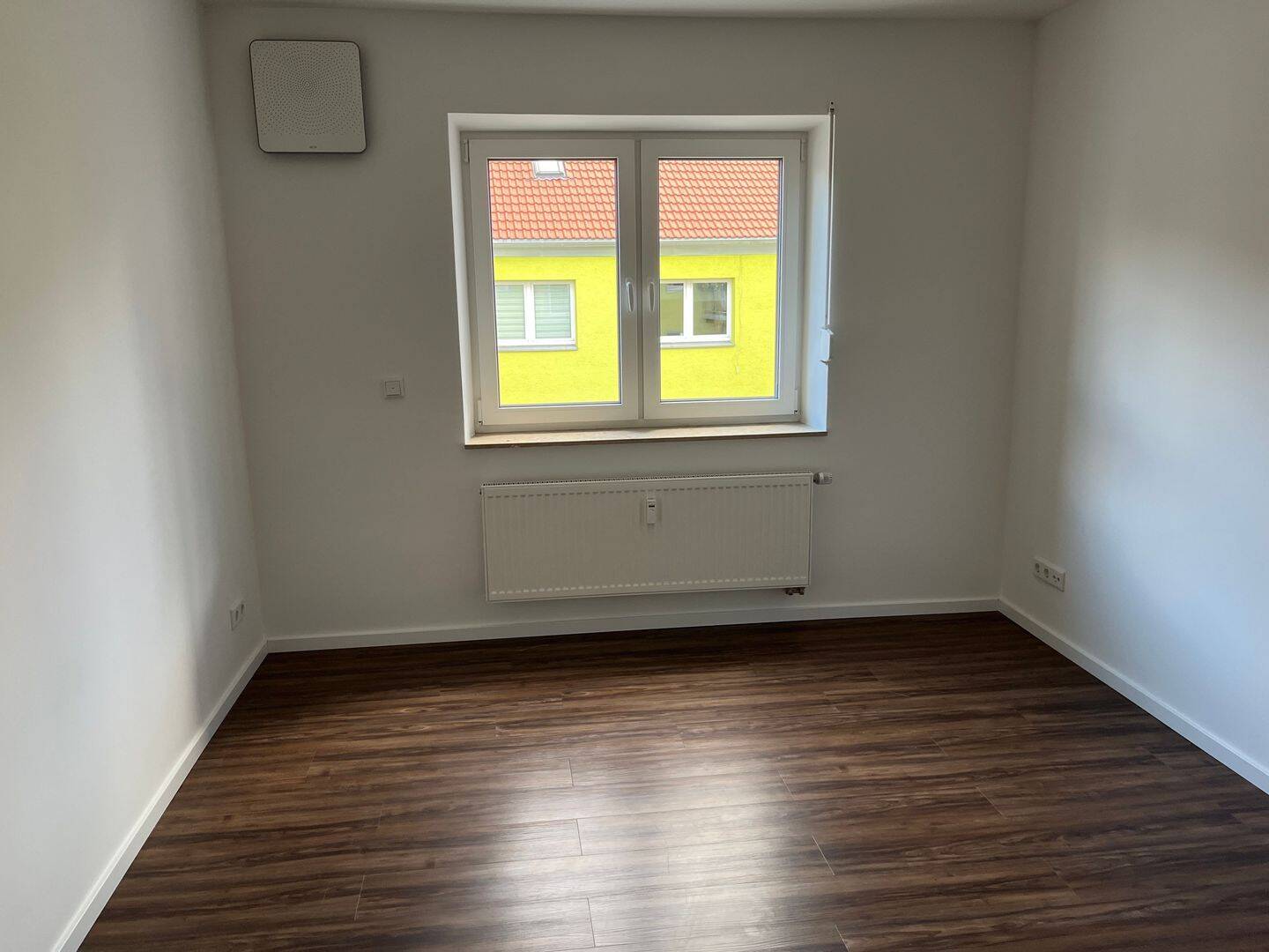 Erstbezug nach Renovierung - 3 ZW im 1. OG mit Balkon zum Innenhof, modernes Tageslichtbad mit Badewanne - ab sofort bezugsbereit – Nürnberg – Vorschaubild 12