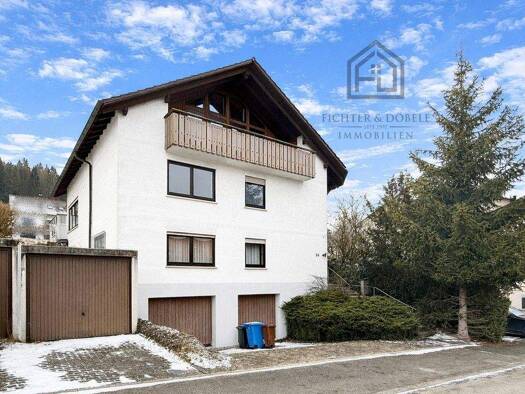 Einfamilienhaus zur Miete 1.390 € 5,5 Zimmer 184 m² 953 m² Grundstück frei ab sofort Tuttlingen 78532