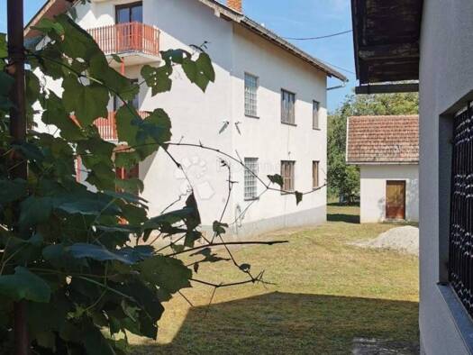 Haus zum Kauf 130.000 € 8 Zimmer 200 m² Pjescanica, Gvozd Pješčanica