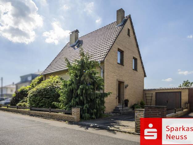 Einfamilienhaus zum Kauf 249.000 € 4 Zimmer 91 m² 949 m² Grundstück Gill Rommerskirchen 41569