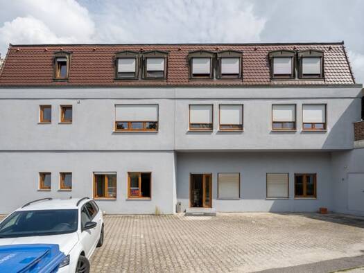 Haus zum Kauf 1.559.000 € 18 Zimmer 760 m² 1.916 m² Grundstück Abensberg Abensberg 93326
