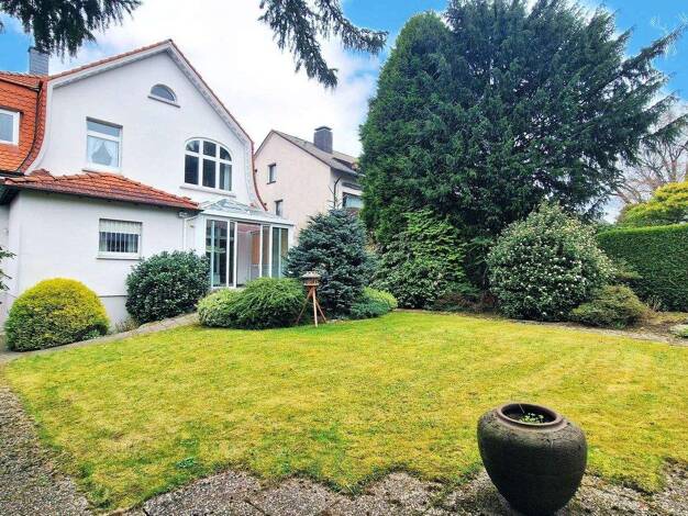 Stadthaus zum Kauf 6 Zimmer 215 m² 615 m² Grundstück Vohwinkel Wuppertal 42329