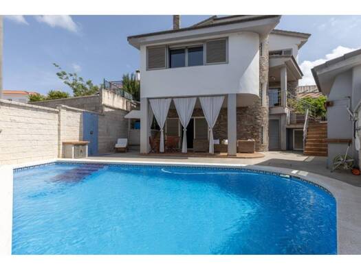 Villa zum Kauf 455.000 € 5 Zimmer 266 m² 377 m² Grundstück Alfacar 18170