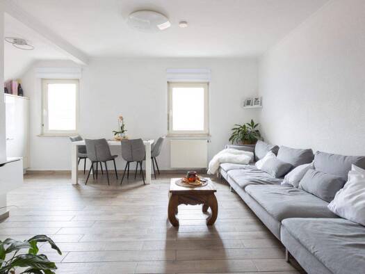 Wohnung zum Kauf 450.000 € 4,5 Zimmer 118 m² Oßweil Ludwigsburg 71640