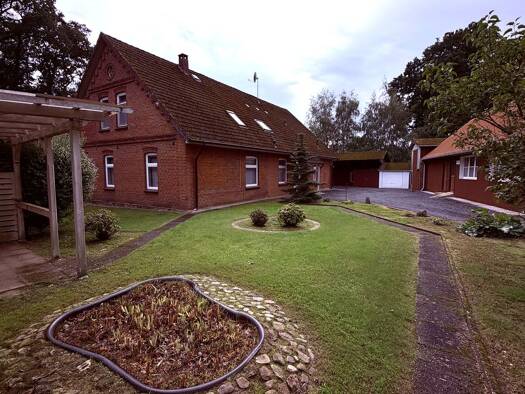 Haus zum Kauf 278.000 € 7 Zimmer 200 m² 1.700 m² Grundstück Bevern Bremervörde 27432