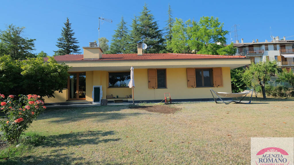 Villa zum Kauf 600.000 € 10 Zimmer 200 m² 3.200 m² Grundstück via Pra Badurin Sassello 17046