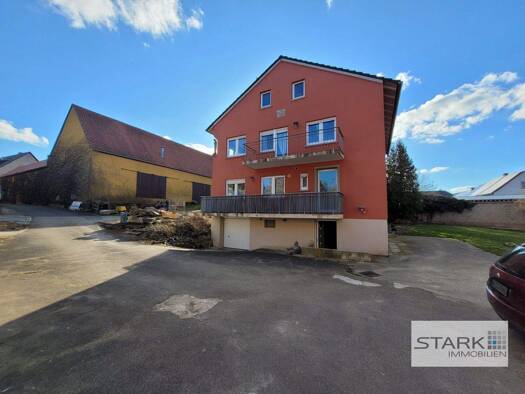 Einfamilienhaus zur Miete 990 € 7 Zimmer 190 m² 1.627 m² Grundstück frei ab sofort Riedenheim 97283