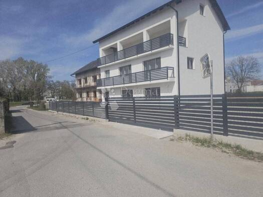Wohnung zum Kauf 228.000 € 3 Zimmer 95 m² Geschoss EG/2 Petrinja Petrinja 44250