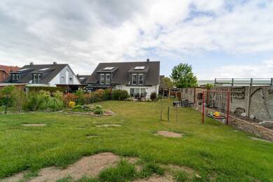 Doppelhaushälfte zum Kauf 329.500 € 4,5 Zimmer 123,3 m² 442 m² Grundstück Stadtgebiet Ost Neubrandenburg 17036