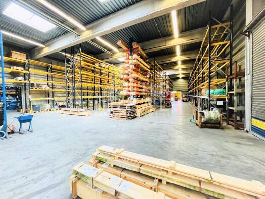 Lagerhalle zur Miete provisionsfrei 3.286 m² Lagerfläche teilbar ab 3.286 m² Ratingen 40880