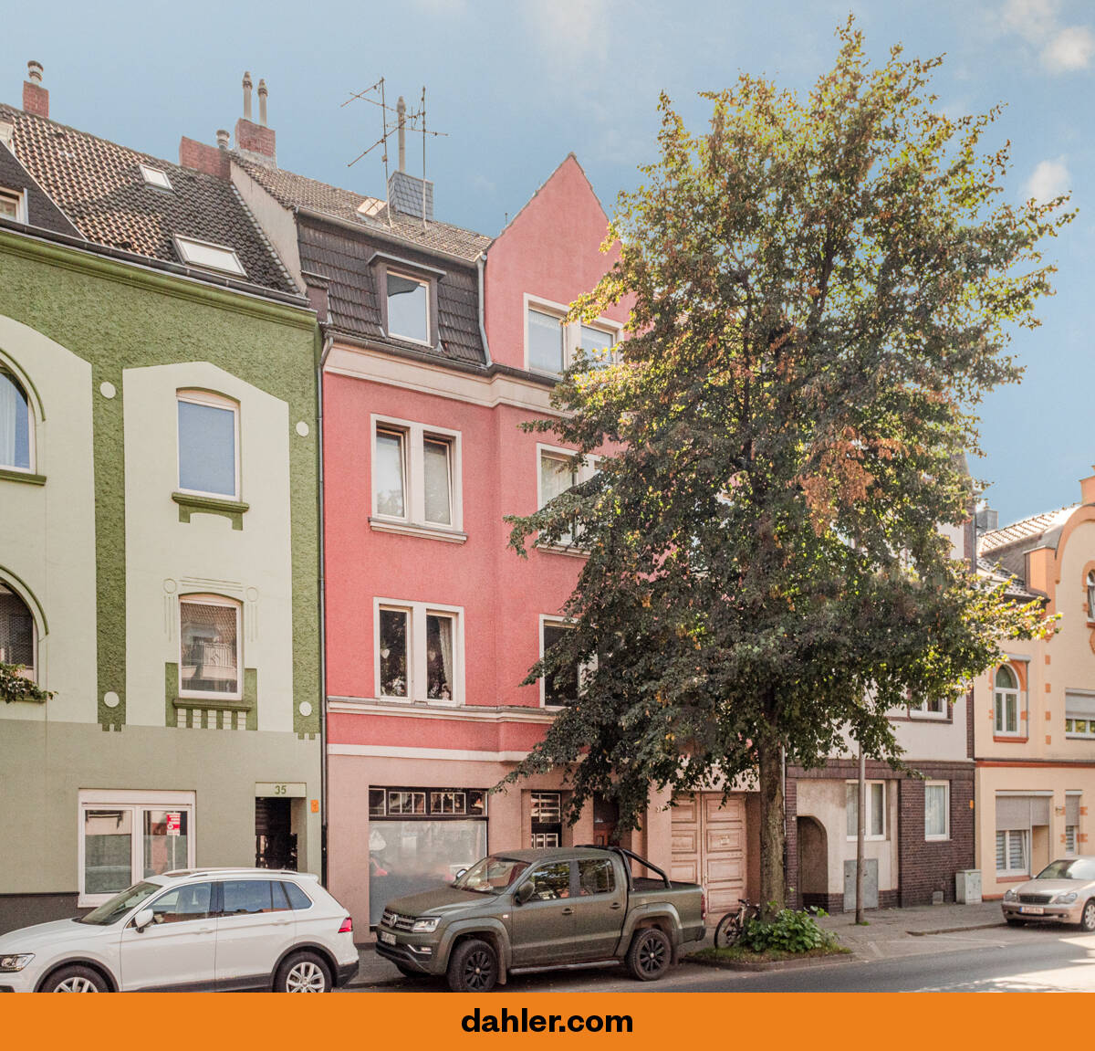 Altbau mit Tordurchfahrt und Entwicklungspotenzial