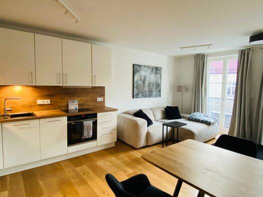 Wohnung zur Miete 850 € 2 Zimmer 59,2 m² Geschoss 3/4 frei ab 01.06.2026 Schönbrunner Straße Peter u. Paul Landshut 84028