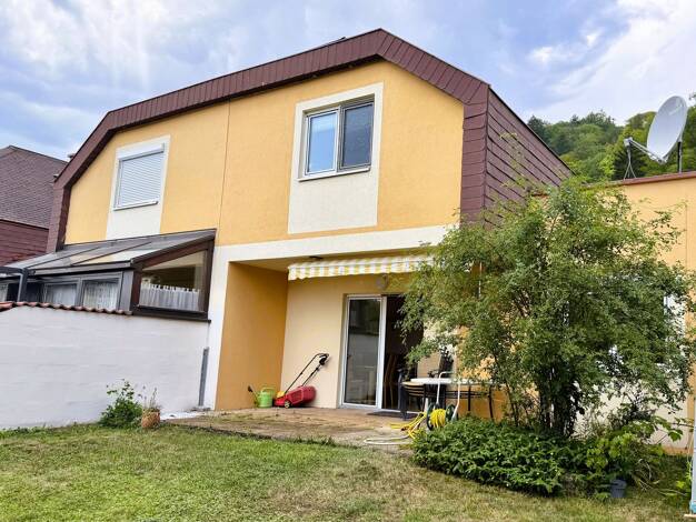 Reihenmittelhaus zum Kauf 248.000 € 3 Zimmer 100,2 m² 215 m² Grundstück Gloggnitz 2640