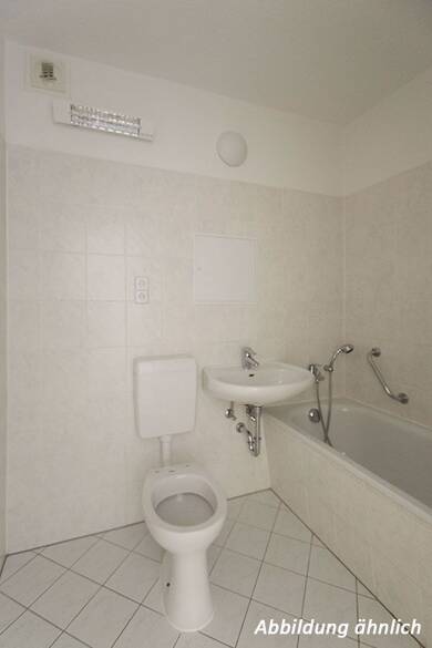Wohnung zur Miete 200 € 1 Zimmer 36,1 m² 5. Geschoss frei ab 01.08.2025 Lunzbergring 6 Heide-Nord / Blumenau Halle (Saale) 06120