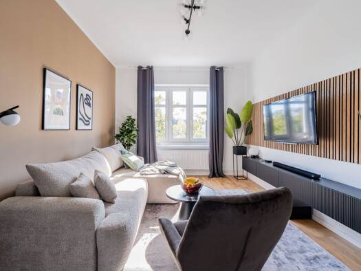 Wohnung zur Miete 15.400 € 2 Zimmer 60 m² 3. Geschoss frei ab 01.10.2026 Framstraße 11 Neukölln Neukölln 12047