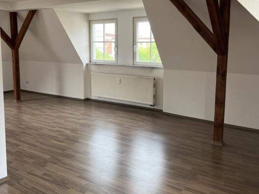 Wohnung zur Miete 359 € 2 Zimmer 59,8 m² Gröba Riesa 01591