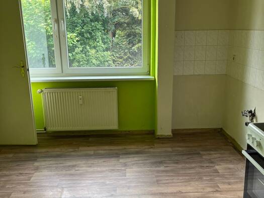 Wohnung zur Miete 275 € 2 Zimmer 54,7 m² frei ab sofort Wasserstraße 13 Ivenack Ivenack 17153