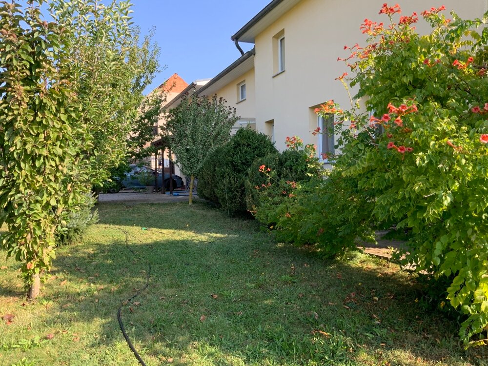 Mehrfamilienhaus zum Kauf 359.000 € 10 Zimmer 233 m²<br/>Wohnfläche 1.243 m²<br/>Grundstück Buckow Buckow 15848