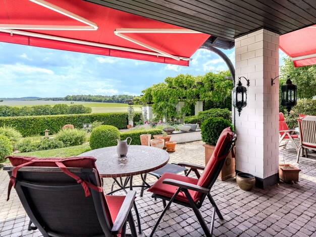 Einfamilienhaus zum Kauf 849.000 € 7 Zimmer 188 m² 924 m² Grundstück Usingen Usingen 61250