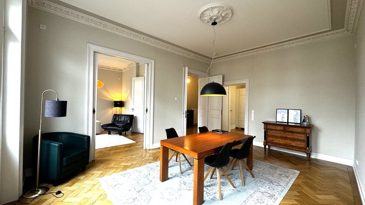 Wohnung zur Miete 2.700 € 4 Zimmer 135 m²<br/>Wohnfläche ab sofort<br/>Verfügbarkeit Beethovenstraße Wiesbaden 65189