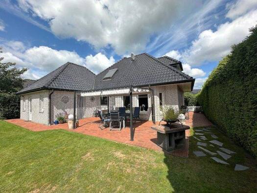 Bungalow zum Kauf 349.000 € 5 Zimmer 163 m² 881 m² Grundstück Holte-Lastrup Lähden 49774