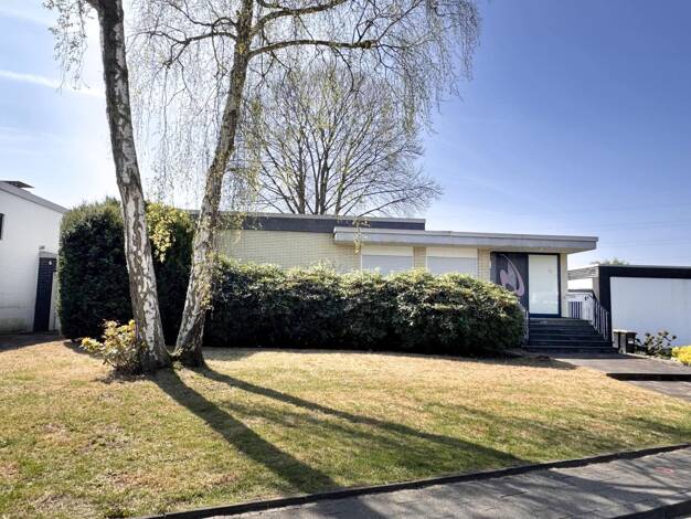Bungalow zum Kauf 580.000 € 3 Zimmer 149,9 m² 751 m² Grundstück Broich Mülheim 45479
