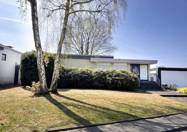Bungalow zum Kauf 580.000 € 3 Zimmer 149,9 m² 751 m² Grundstück Broich Mülheim 45479