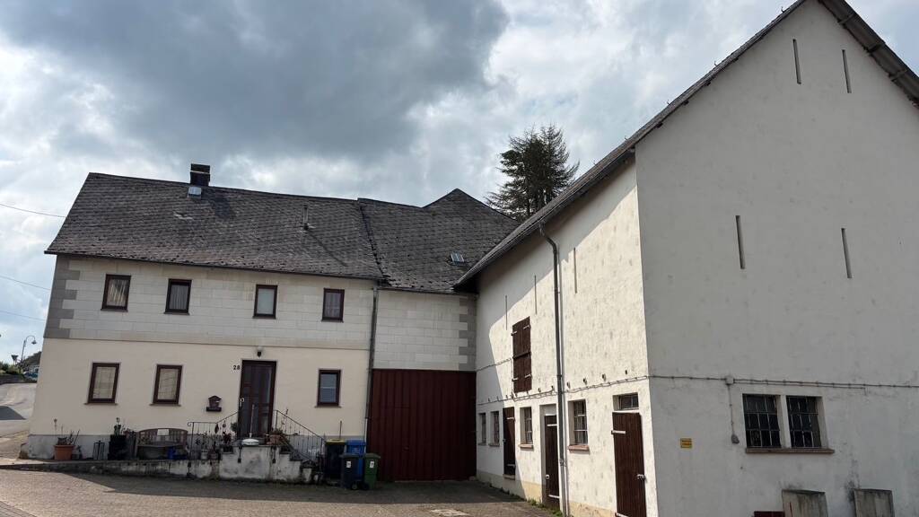 Bauernhaus zum Kauf 291.000 € 10 Zimmer 210 m² 7.340 m² Grundstück Unzenberg 55483