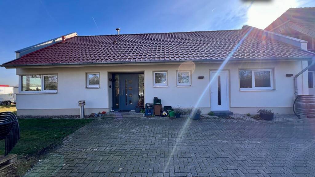 Wohn- und Geschäftshaus zum Kauf als Kapitalanlage geeignet 1.037,9 m² 4.063 m² Grundstück Haltern Belm 49191