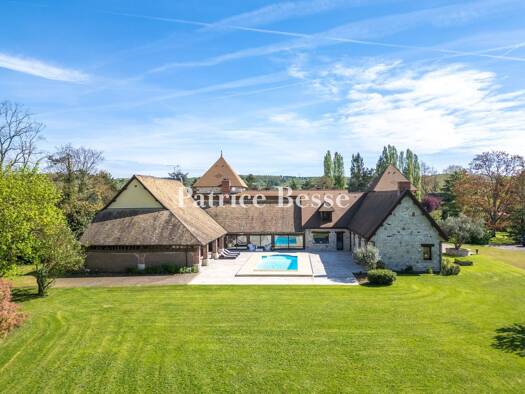 Herrenhaus zum Kauf 1.790.000 € 19 Zimmer 567 m² 13.137 m² Grundstück Anet 28260