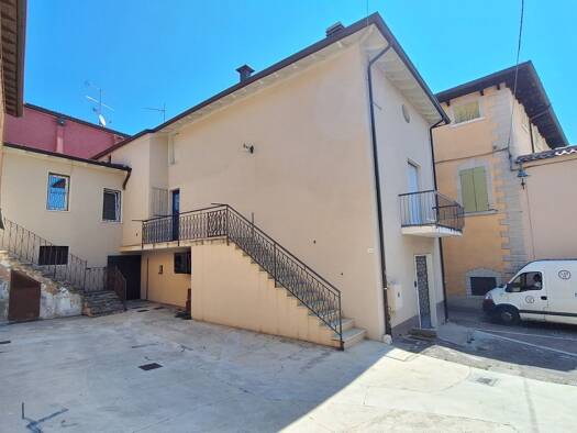 Wohnung zum Kauf 350.000 € 4 Zimmer 230 m² 1. Geschoss frei ab sofort Via Dante Moniga del Garda