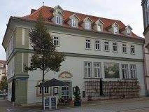 Mehrfamilienhaus zum Kauf als Kapitalanlage geeignet 995.000 € 24 Zimmer 932 m² 918 m² Grundstück Rankestraße 2 Arnstadt 99310