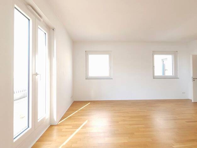 Wohnung zur Miete 1.978 € 4 Zimmer 120,9 m² 4. Geschoss frei ab 31.08.2026 Karlsbader Platz 14 Wiesbaden Rheingauviertel, Hollerborn 65197