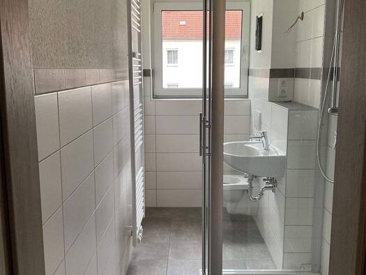 Wohnung zur Miete 405 € 4 Zimmer 73,2 m² Robert-Koch-Straße 80 Schmölln 04626