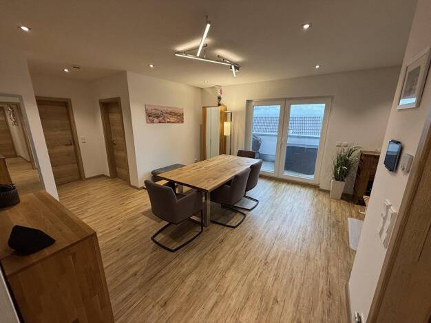 Wohnung zum Kauf provisionsfrei 397.000 € 3,5 Zimmer 95 m² 2. Geschoss frei ab 01.10.2026 Hagenbüchach 91469