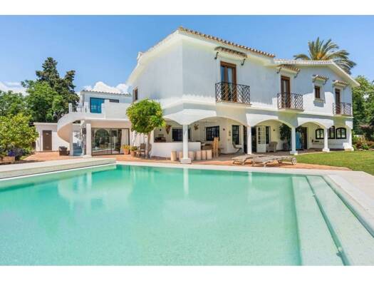 Villa zum Kauf 3.800.000 € 4 Zimmer 828 m² 2.479 m² Grundstück Estepona 29688