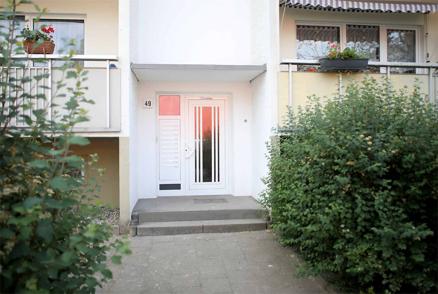 Wohnung zur Miete 390 € 3 Zimmer 62,9 m²<br/>Wohnfläche 4.<br/>Geschoss Petrosawodsker Str. 49 Stadtgebiet Ost Neubrandenburg 17036