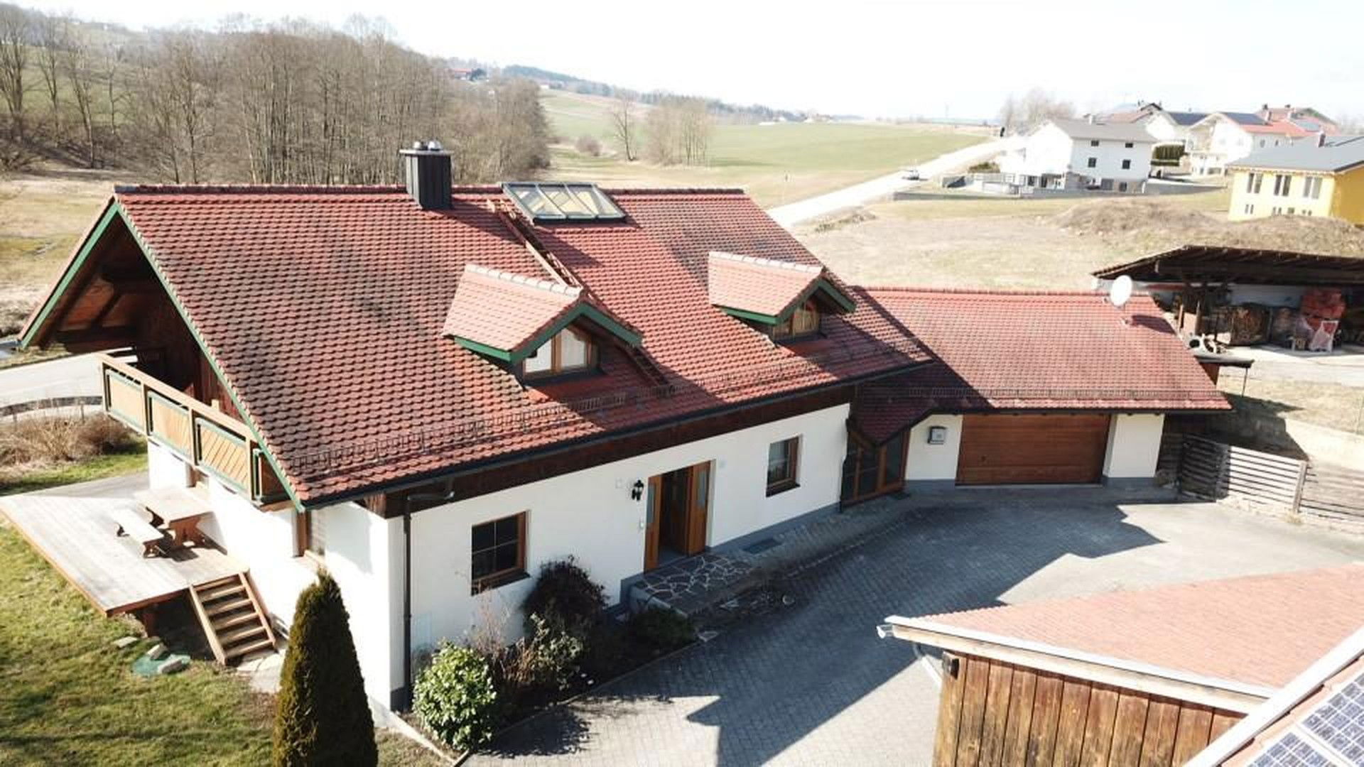 Einfamilienhaus zum Kauf provisionsfrei 470.000 € 6 Zimmer 233 m²<br/>Wohnfläche 800 m²<br/>Grundstück Rötzing Tiefenbach 94113