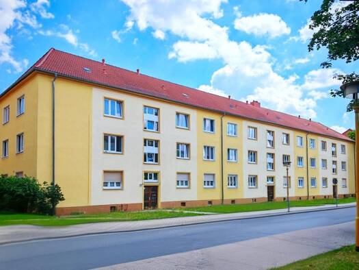 Wohnung zur Miete 271 € 2 Zimmer 54,3 m² 2. Geschoss frei ab sofort Steinstraße 10a Hoyerswerda 02977