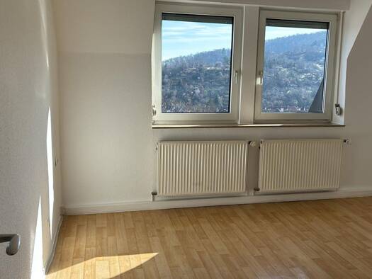 Wohnung zur Miete 710 € 2,5 Zimmer 57 m² Geschoss 3/4 frei ab 01.05.2026 Ost Stuttgart 70186