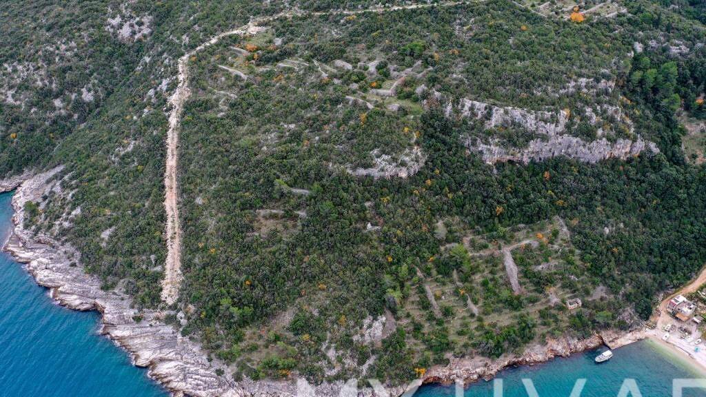 Land-/Forstwirtschaft zum Kauf 472.340 € Jelsa