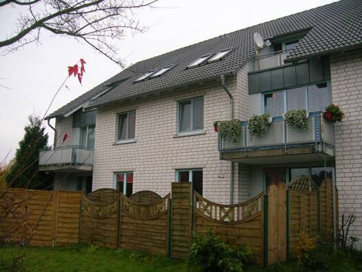Wohnung zur Miete nur mit Wohnberechtigungsschein 428 € 3,5 Zimmer 76,4 m² 1. Geschoss frei ab 16.07.2026 Himbeerweg 24 Sennestadt Bielefeld 33689