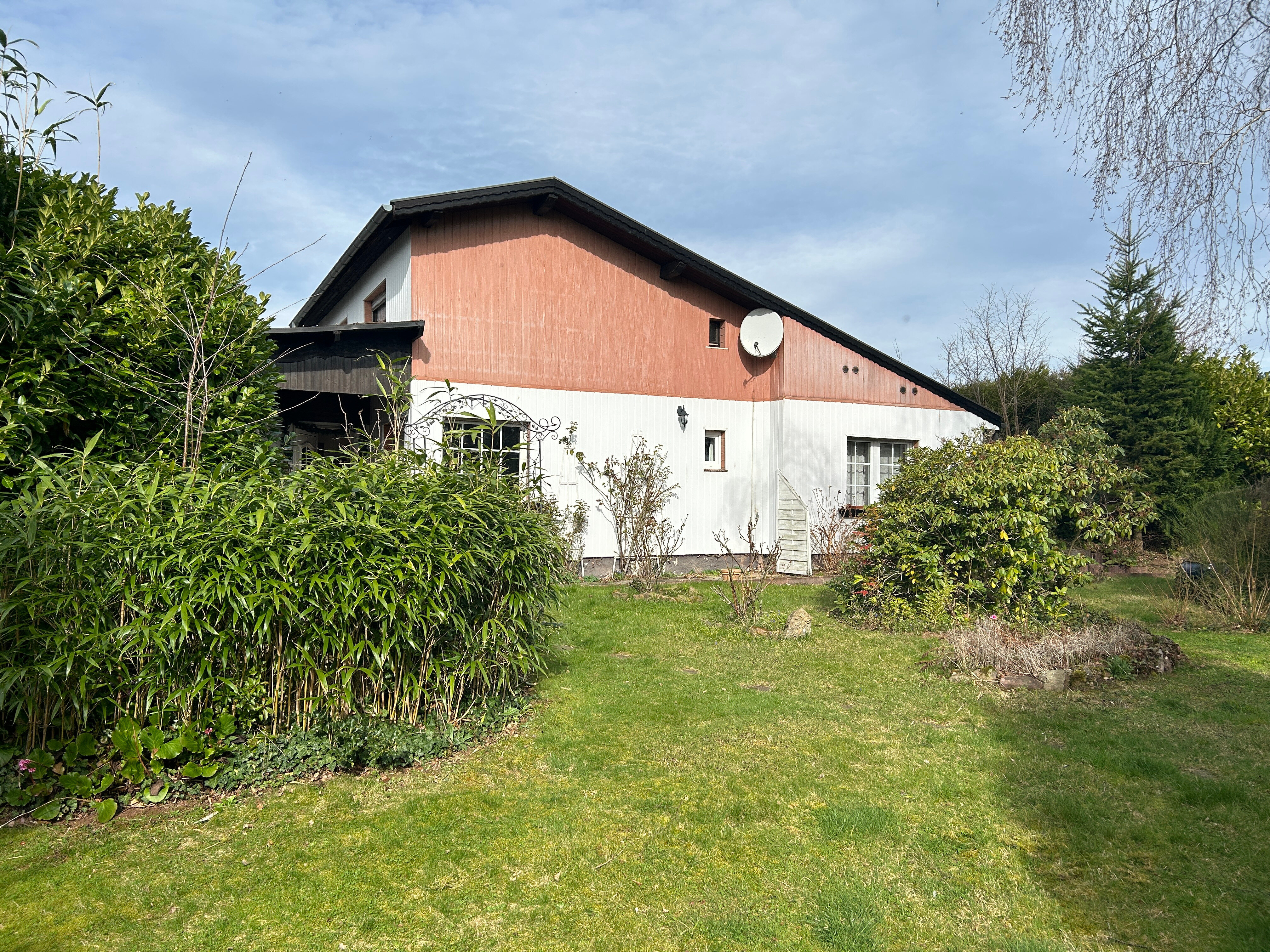 Einfamilienhaus zum Kauf 294.000 € 5 Zimmer 146 m²<br/>Wohnfläche 1.117 m²<br/>Grundstück Rath Nideggen 52385