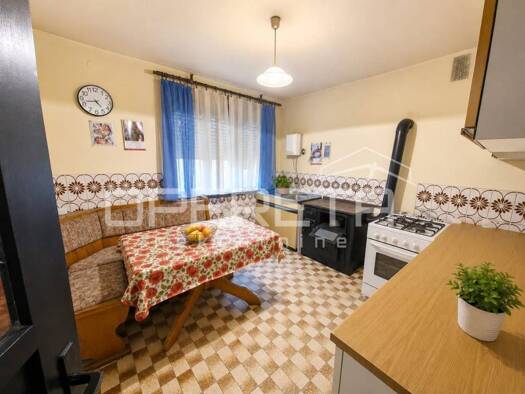 Haus zum Kauf 80.000 € 7 Zimmer 360 m² Martinska Ves