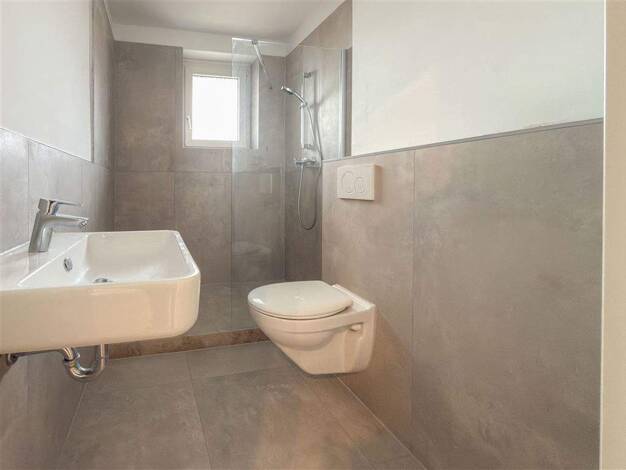 Wohnung zur Miete 1.050 € 3 Zimmer 70,3 m² 1. Geschoss frei ab sofort Barbaraviertel Neuss 41460