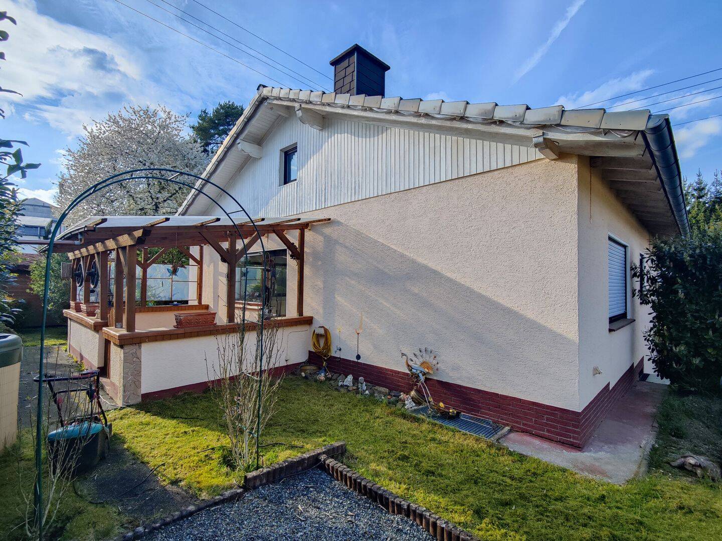 Einfamilienhaus zum Kauf - Ansicht 2